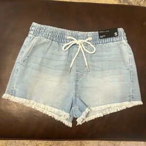 Kylie and Kendall size small Jean shorts